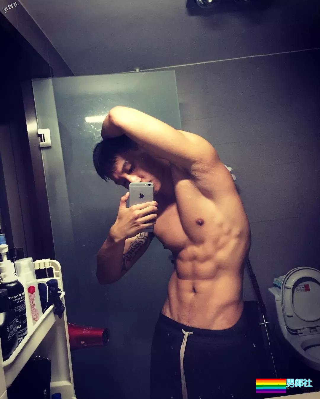 185CM健身私教曾是冠军！一张泳装照证明实力！ - 51虹马