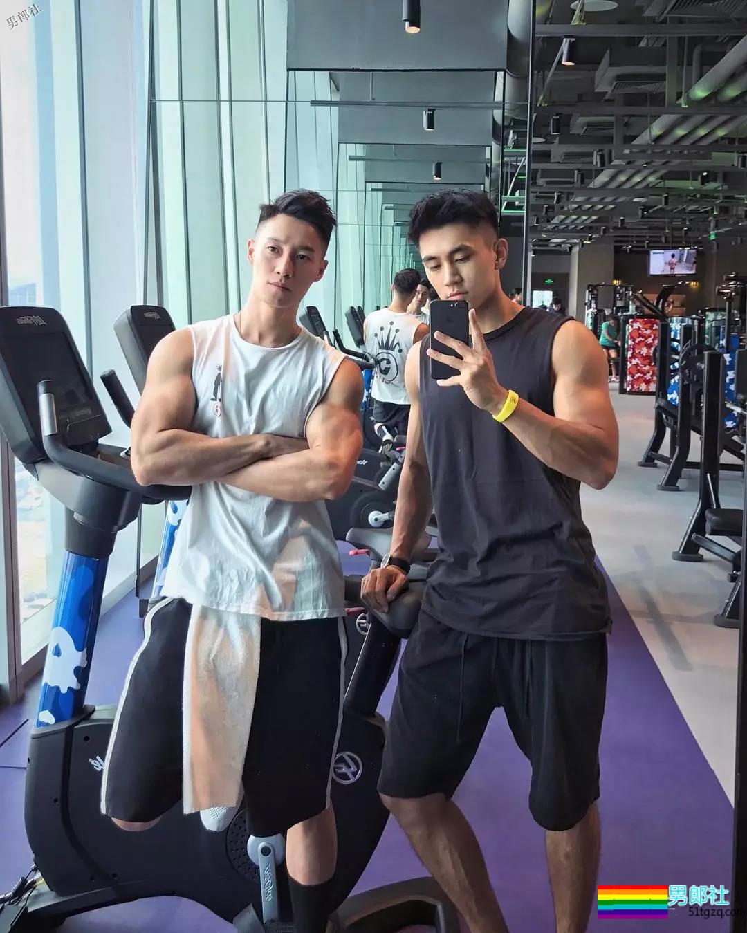 185CM健身私教曾是冠军！一张泳装照证明实力！ - 51虹马