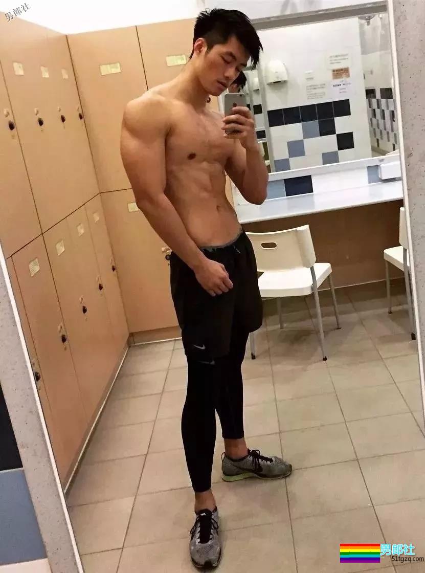 樊野又撩了个篮球系小狼狗！一身腱子肉的「国际先生」很傲人！ - 51虹马