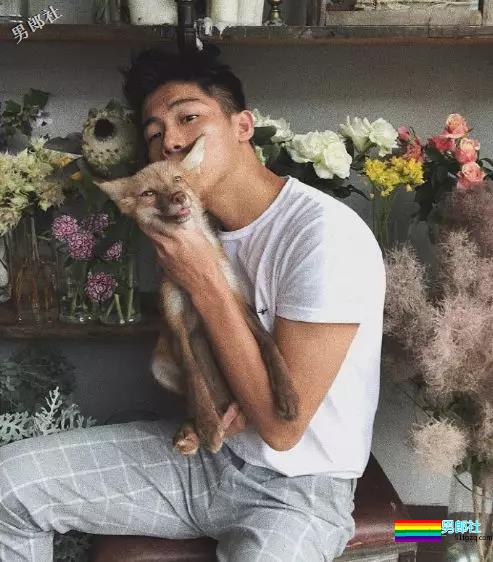 我的Glory Hole经历 - 51虹马