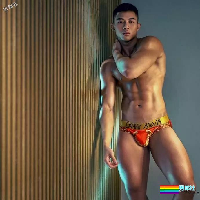 我的Glory Hole经历 - 51虹马