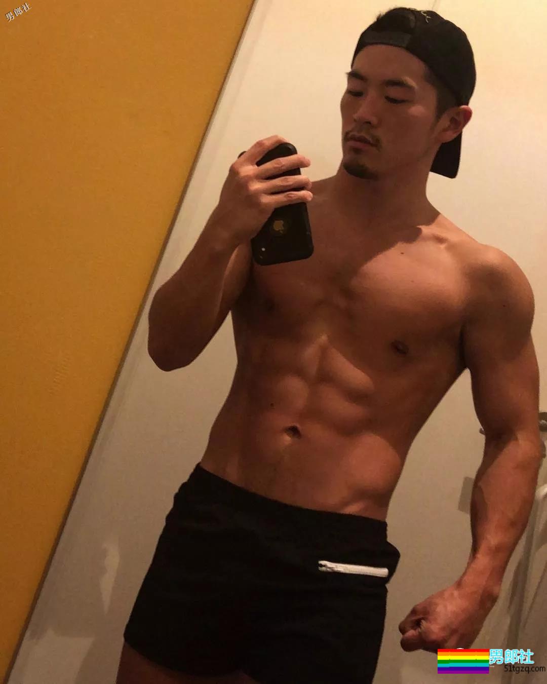 日本野狼职业成谜，这道美味生肉片我可以！ - 51虹马