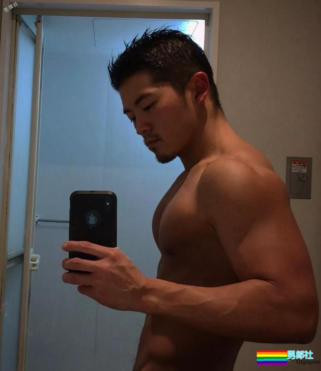 日本野狼职业成谜，这道美味生肉片我可以！ - 51虹马