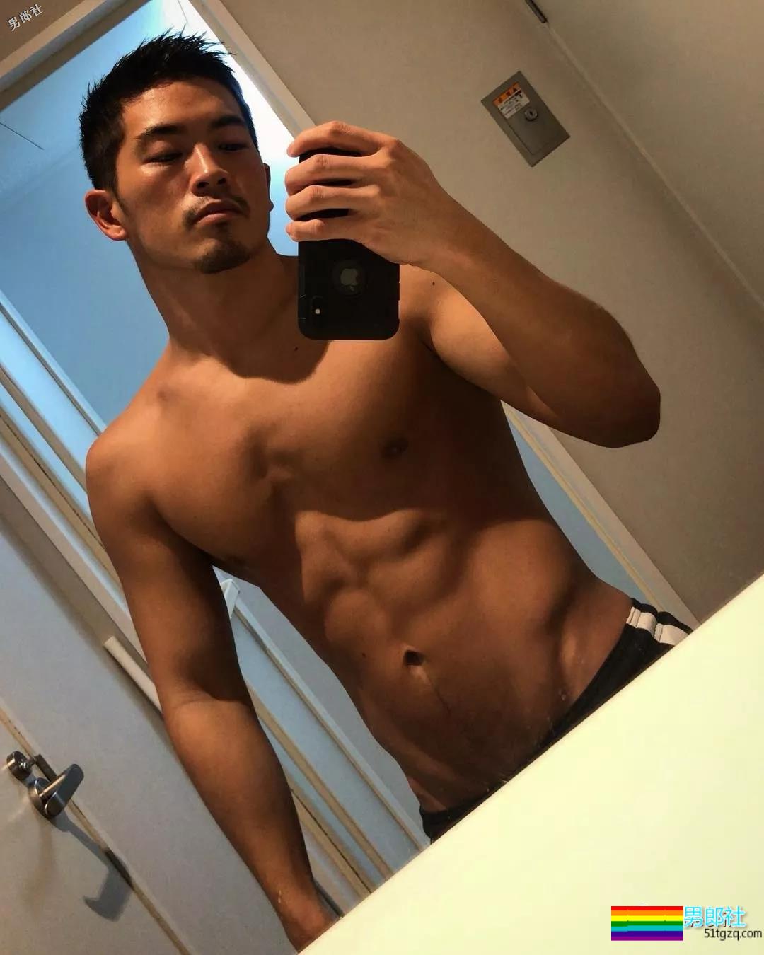 日本野狼职业成谜，这道美味生肉片我可以！ - 51虹马