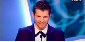 35岁的轻熟男，迷得少年抛弃女友 - 51虹马