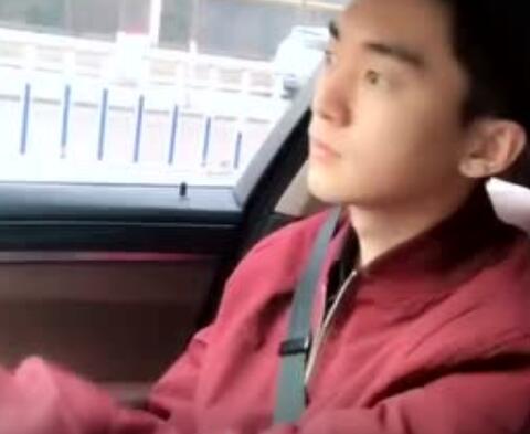 偶遇穿西裤的滴滴司机，西裤那完全挪不开眼！-51虹马