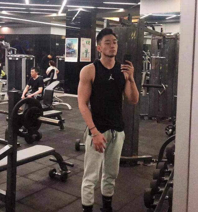 最近没有爱情发生 - 51虹马 最近没有爱情发生 - 51虹马