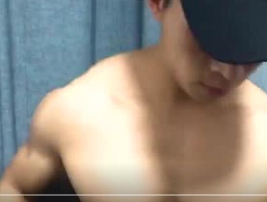 给你看小狼狗的搓衣板腹肌，我完全可以惹！ - 51虹马