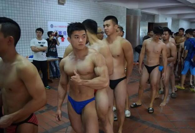 Gay第一次的感受，笑着笑着就哭了 - 51虹马