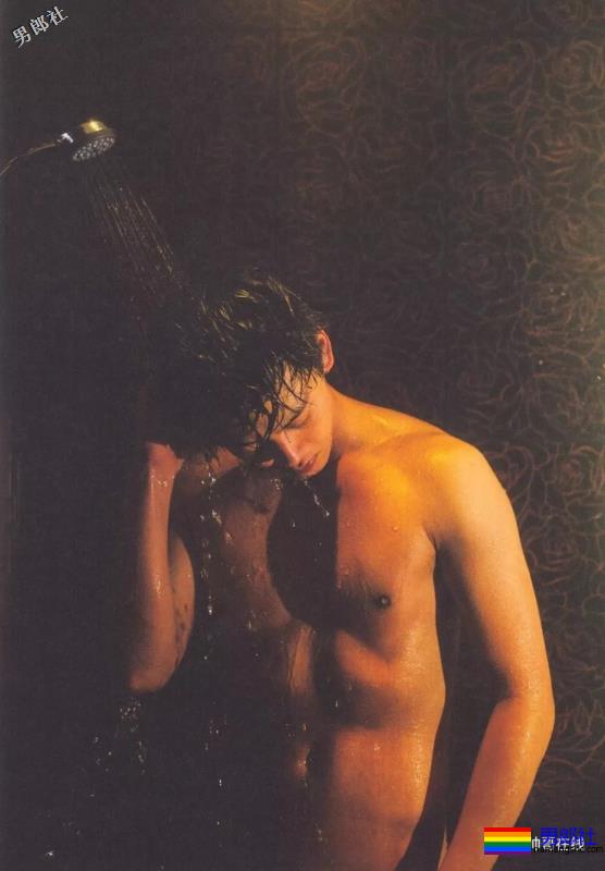 最憧憬的理想身材!当红小狼狗演过《假面骑士》,美好身材让我看了就… - 51虹马 最憧憬的理想身材!当红小狼狗演过《假面骑士》,美好身材让我看了就… - 51虹马