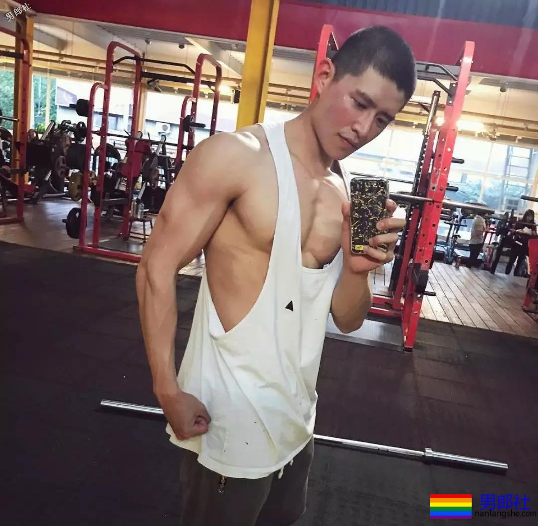 糖 | 台湾筋肉男上演捆绑PA！真香警告！ - 51虹马