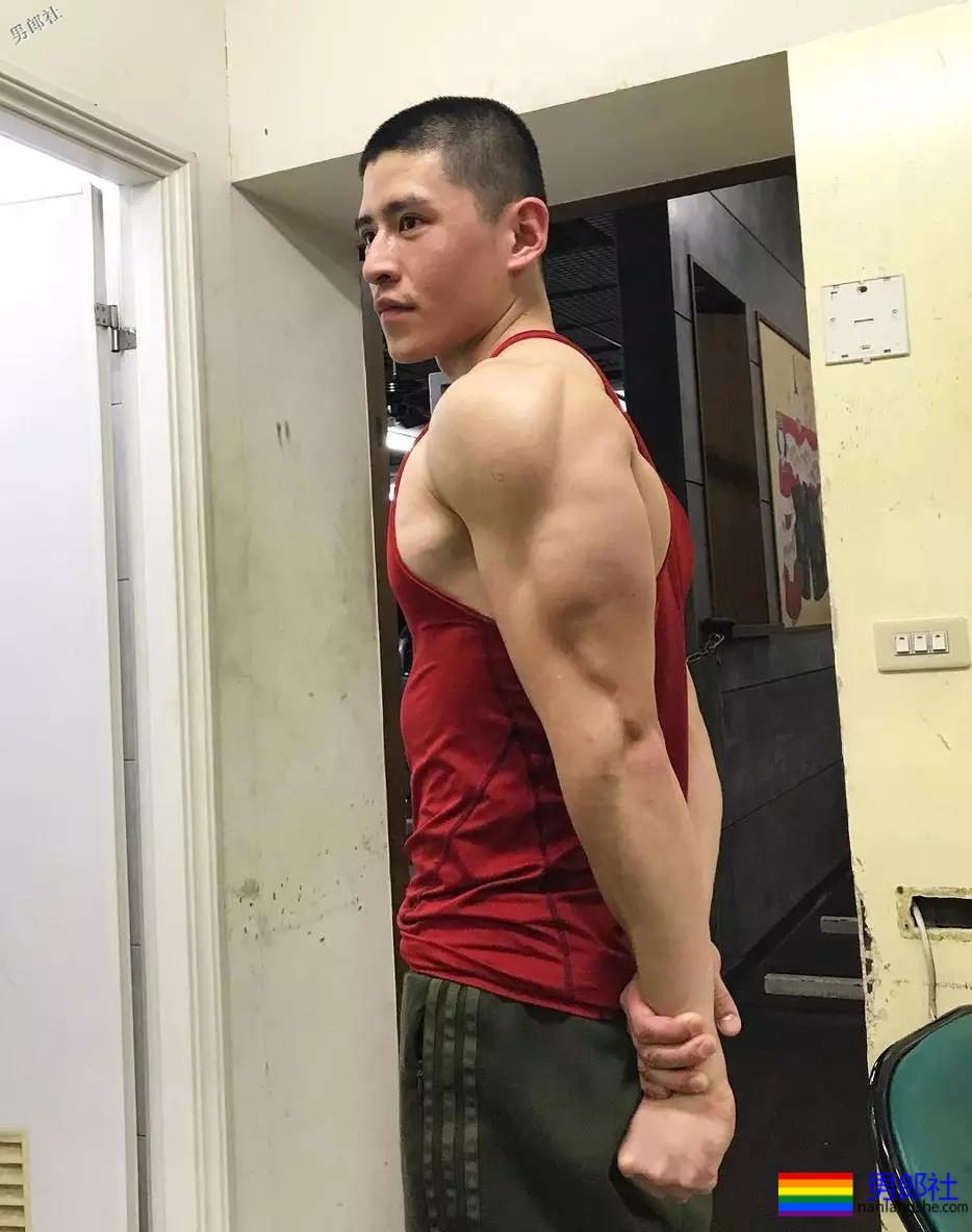 糖 | 台湾筋肉男上演捆绑PA！真香警告！ - 51虹马