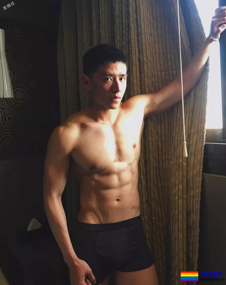 糖 | 台湾筋肉男上演捆绑PA！真香警告！ - 51虹马