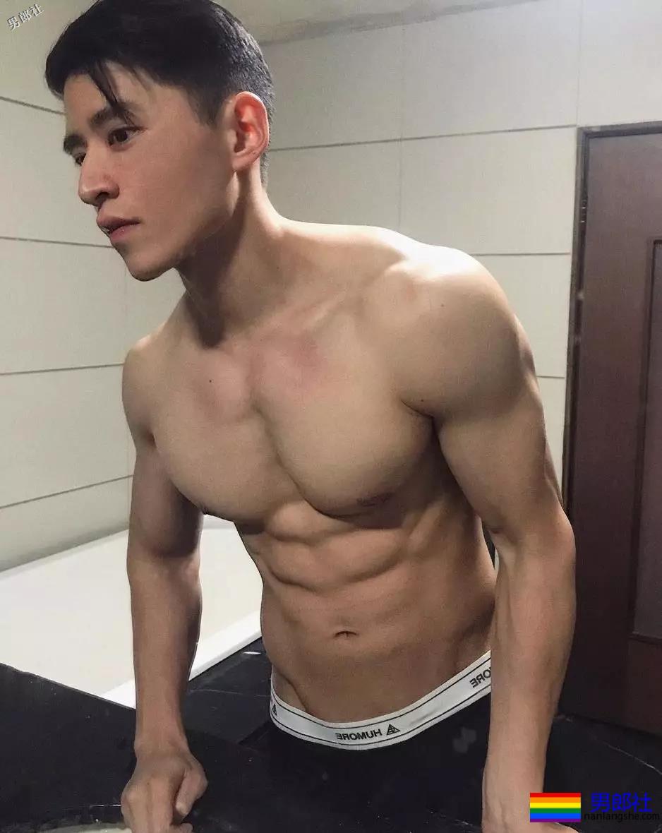 糖 | 台湾筋肉男上演捆绑PA！真香警告！ - 51虹马