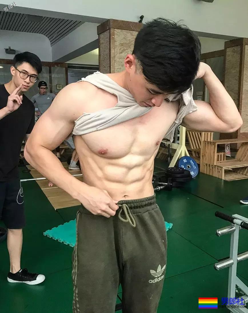 糖 | 台湾筋肉男上演捆绑PA！真香警告！ - 51虹马
