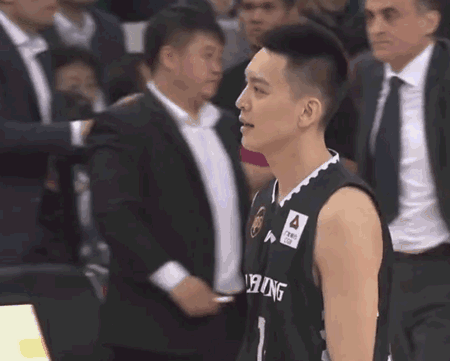 1米93篮球界颜值担当!大长腿校草级运动帅哥,走到哪帅到哪! - 51虹马 1米93篮球界颜值担当!大长腿校草级运动帅哥,走到哪帅到哪! - 51虹马