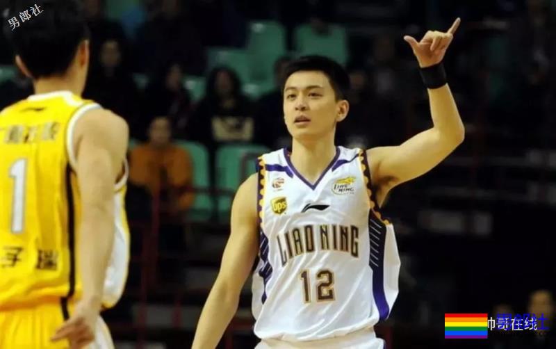 1米93篮球界颜值担当！大长腿校草级运动帅哥，走到哪帅到哪！ - 51虹马