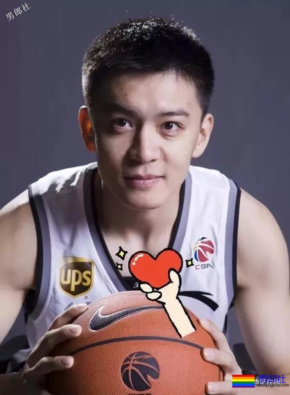1米93篮球界颜值担当！大长腿校草级运动帅哥，走到哪帅到哪！ - 51虹马