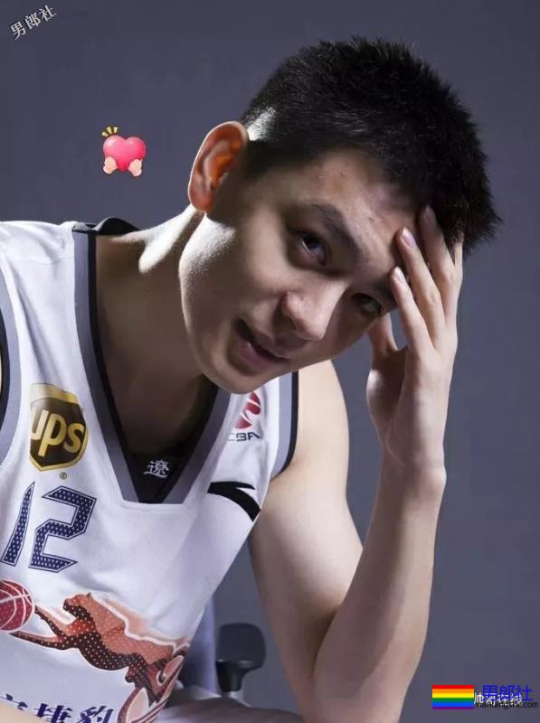 1米93篮球界颜值担当!大长腿校草级运动帅哥,走到哪帅到哪! - 51虹马 1米93篮球界颜值担当!大长腿校草级运动帅哥,走到哪帅到哪! - 51虹马