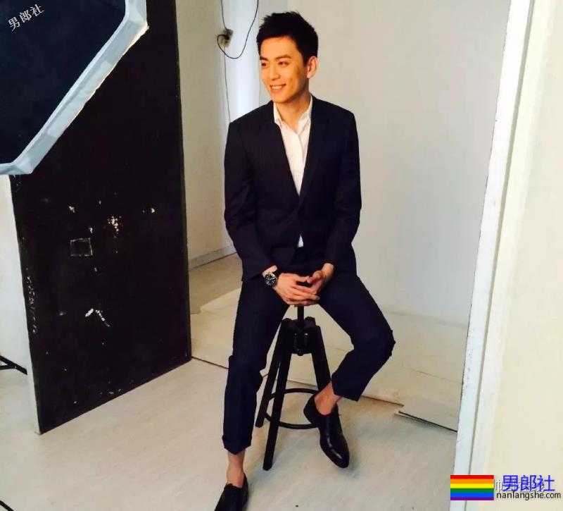 1米93篮球界颜值担当!大长腿校草级运动帅哥,走到哪帅到哪! - 51虹马 1米93篮球界颜值担当!大长腿校草级运动帅哥,走到哪帅到哪! - 51虹马