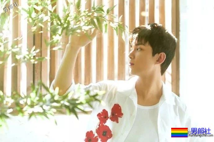 元气少年吴磊新照，完美笑容直击少女心！-51虹马