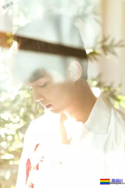 元气少年吴磊新照，完美笑容直击少女心！ - 51虹马