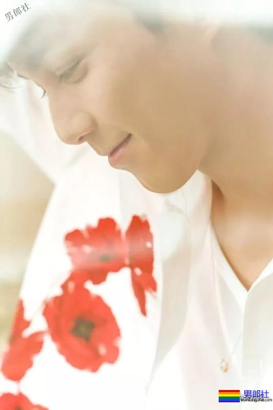 元气少年吴磊新照,完美笑容直击少女心! - 51虹马 元气少年吴磊新照,完美笑容直击少女心! - 51虹马