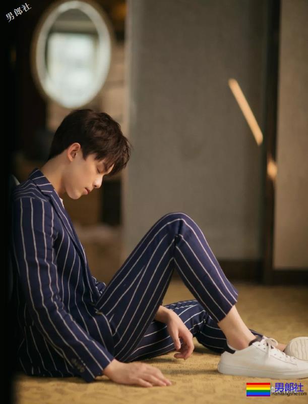 元气少年吴磊新照,完美笑容直击少女心! - 51虹马 元气少年吴磊新照,完美笑容直击少女心! - 51虹马