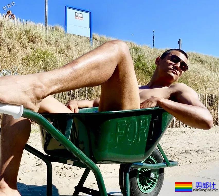 四国混血、荷尔蒙炸裂，这枚亚裔模特居然还没火？！ - 51虹马