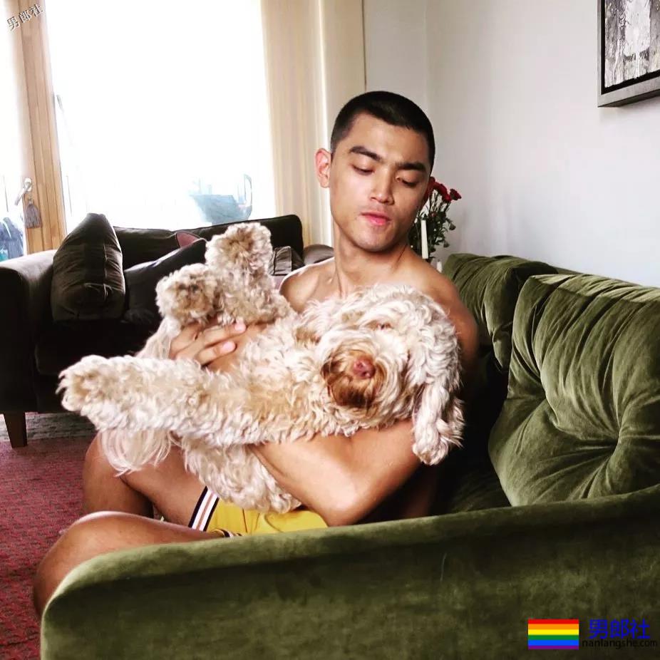 四国混血、荷尔蒙炸裂，这枚亚裔模特居然还没火？！ - 51虹马