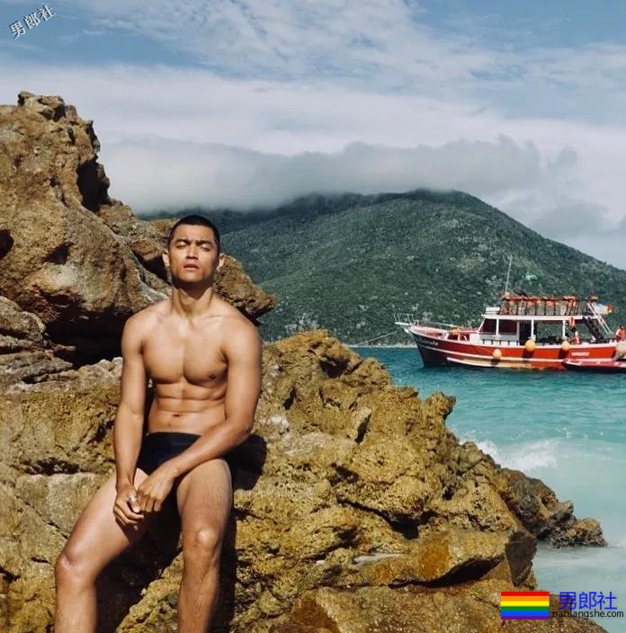 四国混血、荷尔蒙炸裂，这枚亚裔模特居然还没火？！ - 51虹马