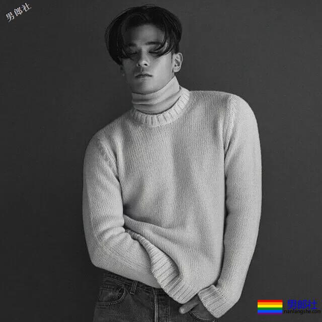 小狼狗玩湿身泄露大秘密！ - 51虹马