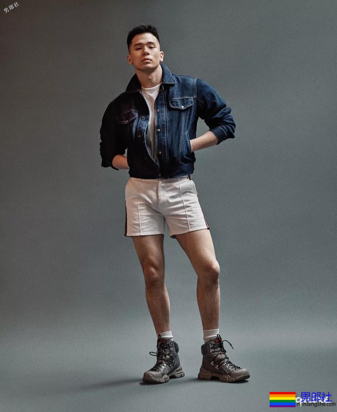 小狼狗玩湿身泄露大秘密！ - 51虹马