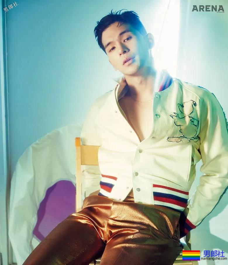 小狼狗玩湿身泄露大秘密！ - 51虹马