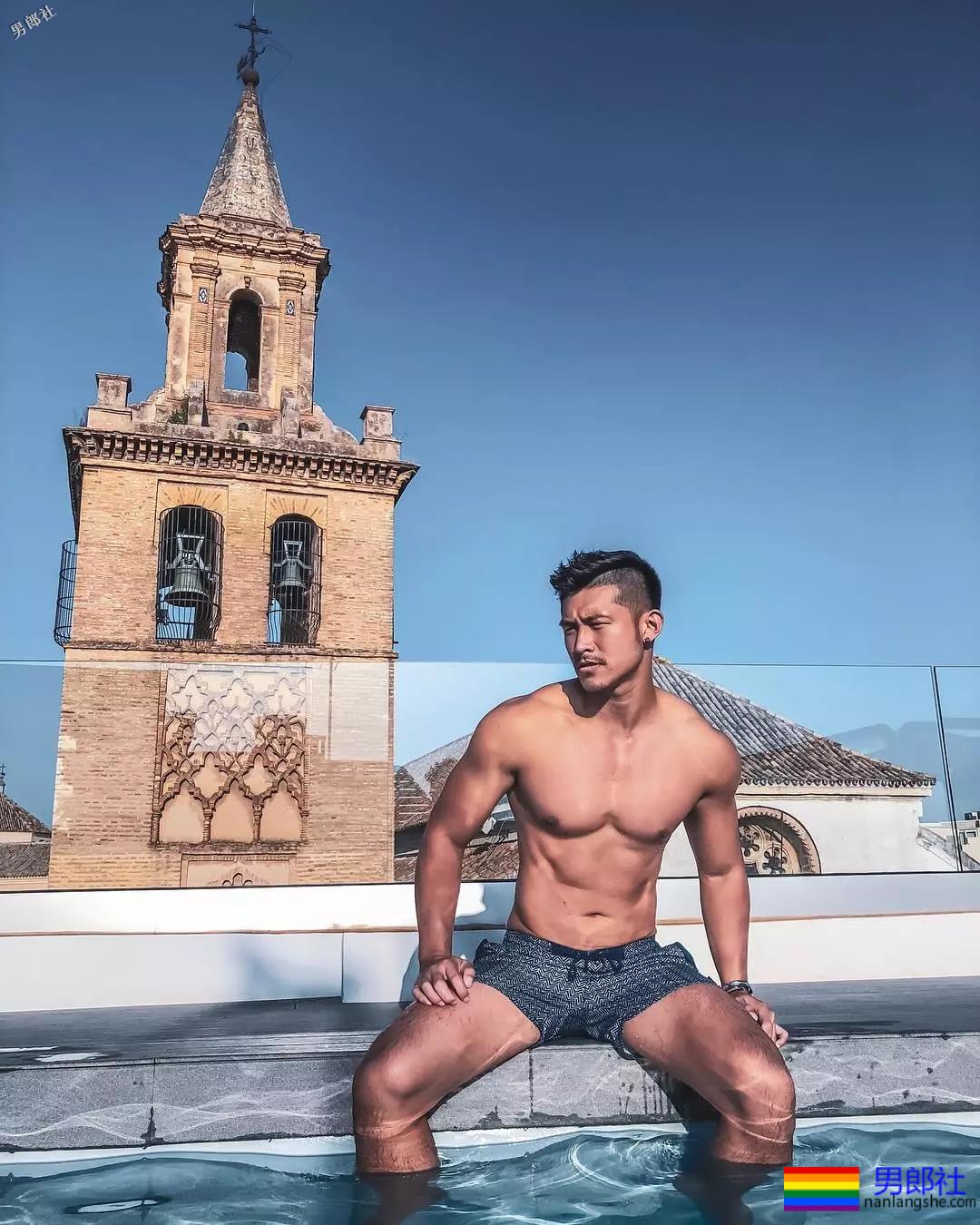 私照外泄基圈的gogoboy，优雅性感的肉体杀伤力不减当年! - 51虹马