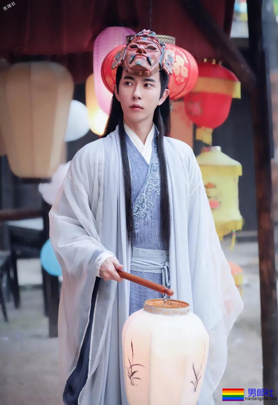 新版许仙于朦胧比女主还美！曾男男吻传是Gay被包养？ - 51虹马