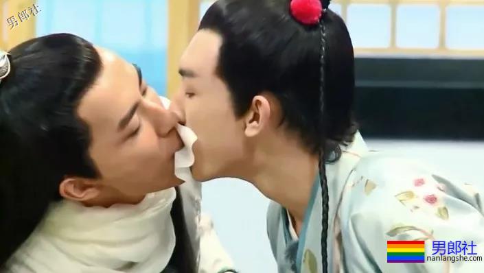 新版许仙于朦胧比女主还美！曾男男吻传是Gay被包养？ - 51虹马