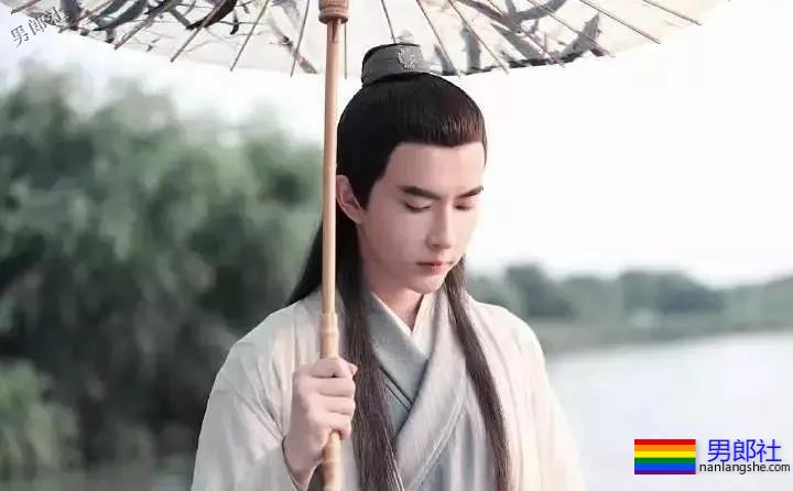 新版许仙于朦胧比女主还美！曾男男吻传是Gay被包养？ - 51虹马