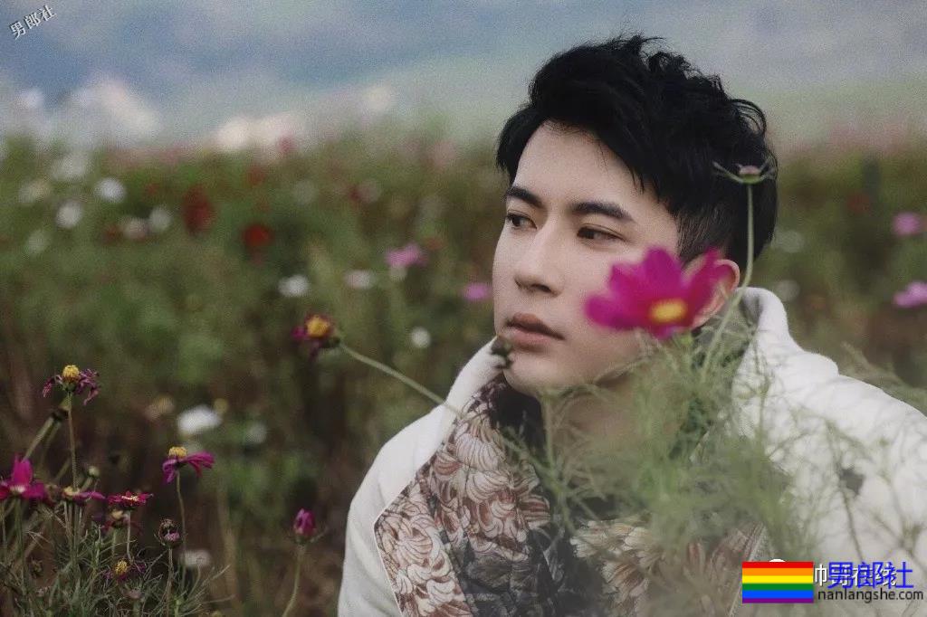 新版许仙法海双双帅炸!都是演过男男戏有腹肌的男人! - 51虹马 新版许仙法海双双帅炸!都是演过男男戏有腹肌的男人! - 51虹马