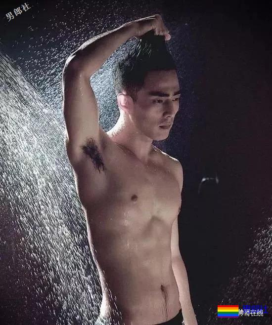 新版许仙法海双双帅炸!都是演过男男戏有腹肌的男人! - 51虹马 新版许仙法海双双帅炸!都是演过男男戏有腹肌的男人! - 51虹马