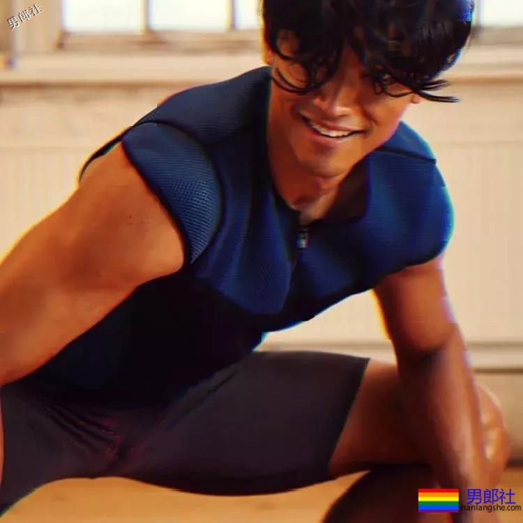 筋肉小狼狗荷尔蒙炸裂！八腹肌寸头肌肉硬汉引人犯罪！ - 51虹马