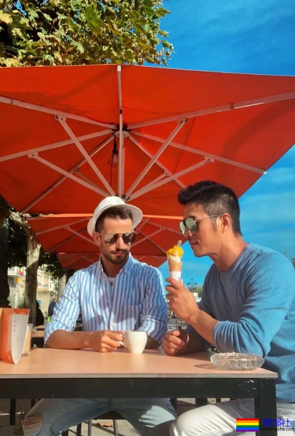 名媛夫夫秀恩爱，基友都羡慕大! - 51虹马