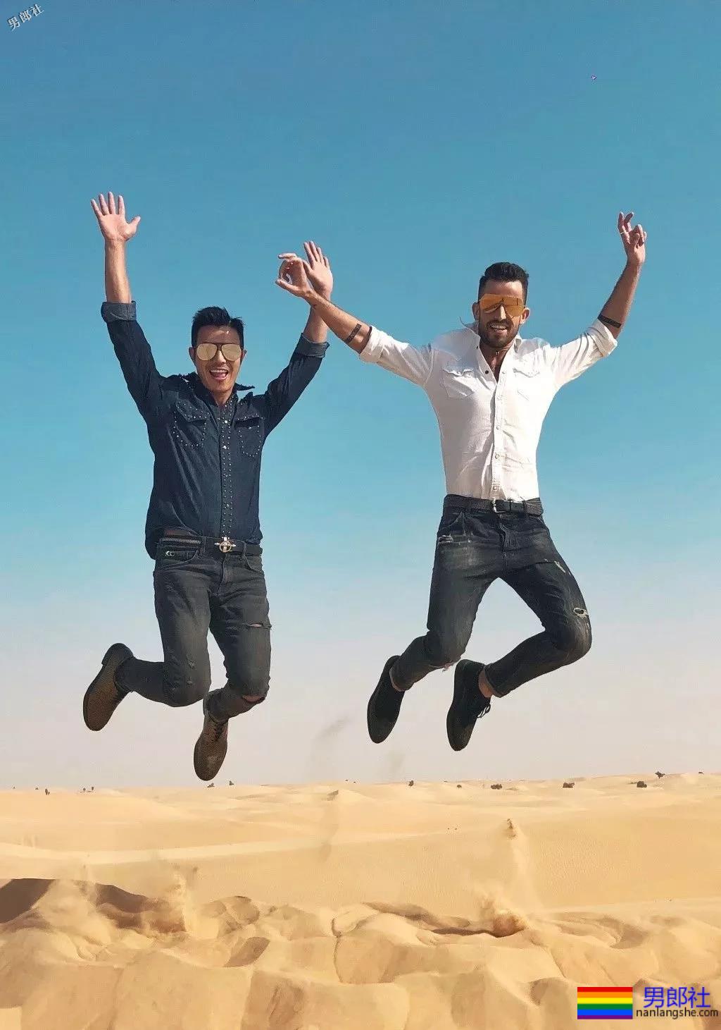 名媛夫夫秀恩爱，基友都羡慕大! - 51虹马