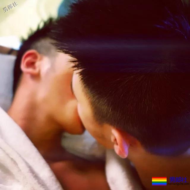 名媛夫夫秀恩爱，基友都羡慕大! - 51虹马