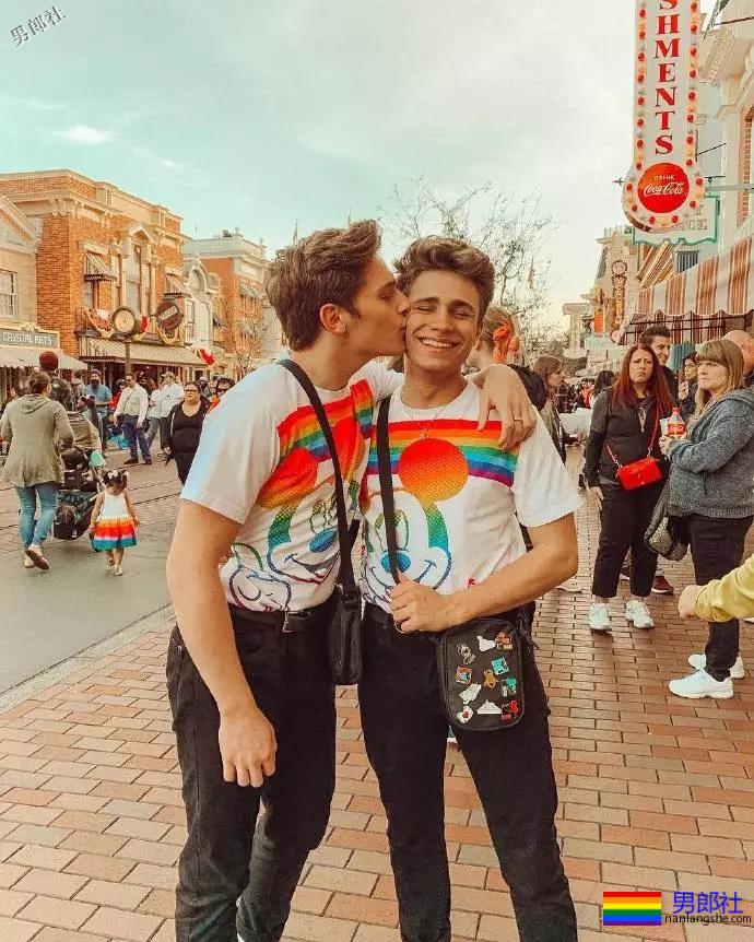 名媛夫夫秀恩爱,基友都羡慕大! - 51虹马 名媛夫夫秀恩爱,基友都羡慕大! - 51虹马