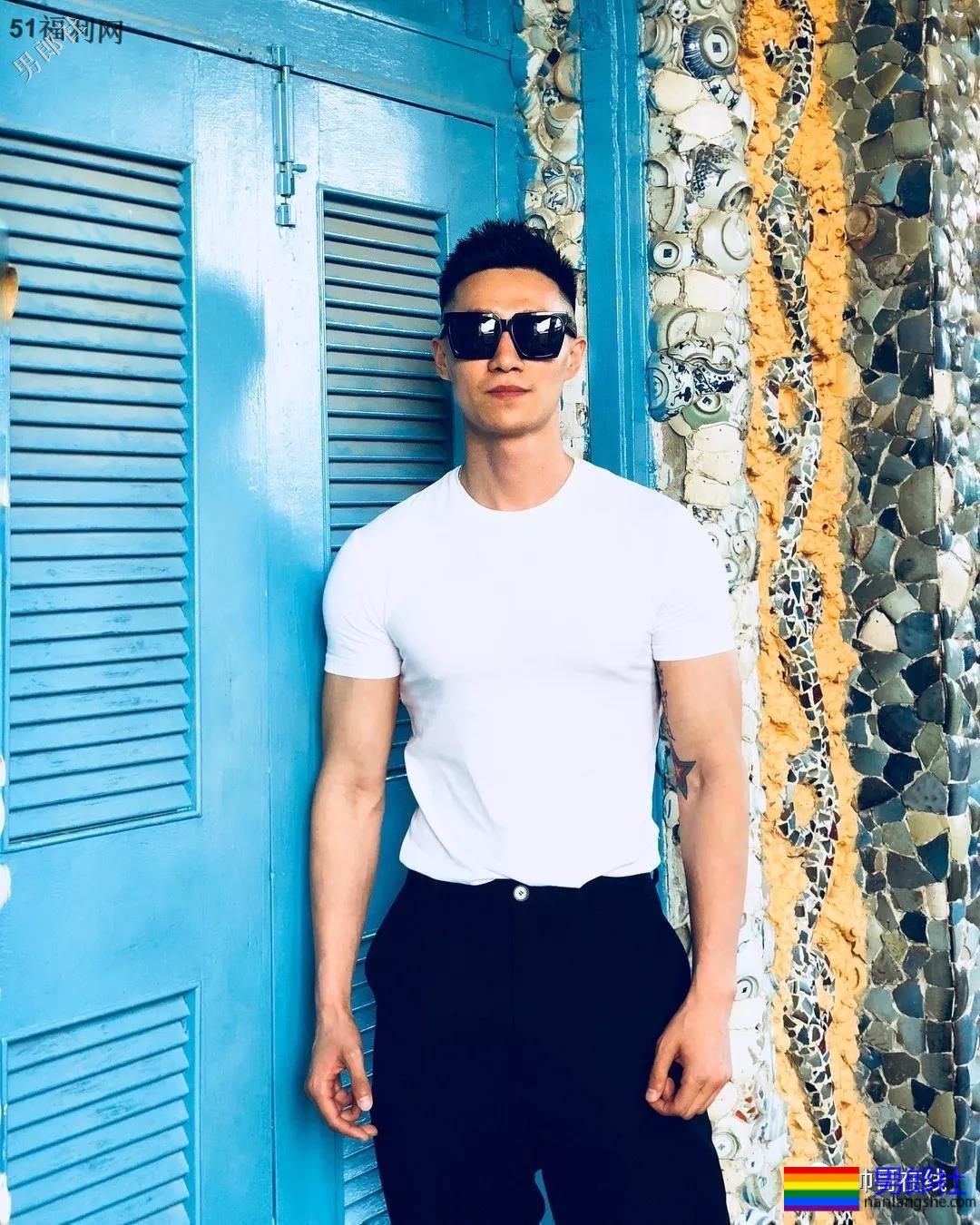 185东北肌肉男大闹影视圈,长腿腹肌腱子肉,这样的爷们谁遭得住!? - 51虹马 185东北肌肉男大闹影视圈,长腿腹肌腱子肉,这样的爷们谁遭得住!? - 51虹马