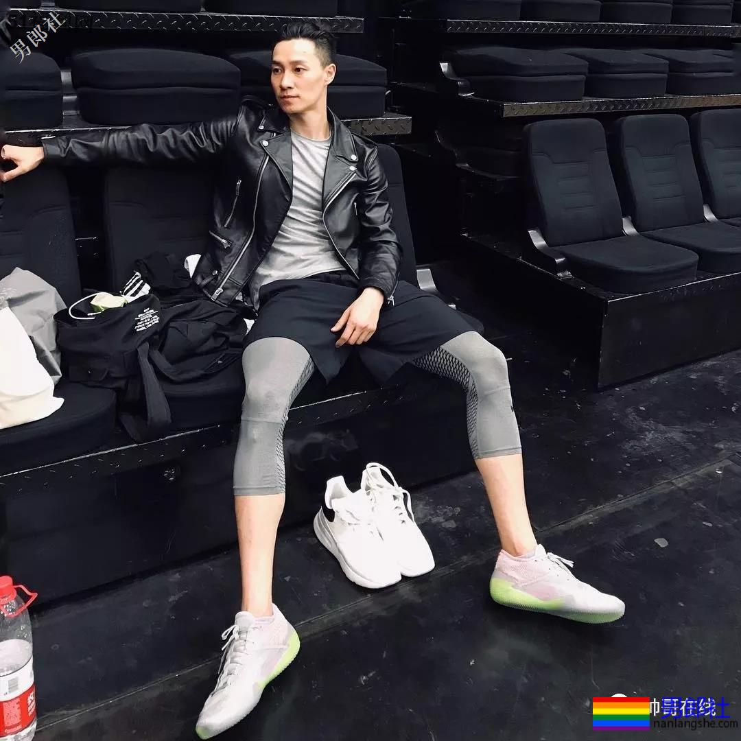 185东北肌肉男大闹影视圈,长腿腹肌腱子肉,这样的爷们谁遭得住!? - 51虹马 185东北肌肉男大闹影视圈,长腿腹肌腱子肉,这样的爷们谁遭得住!? - 51虹马