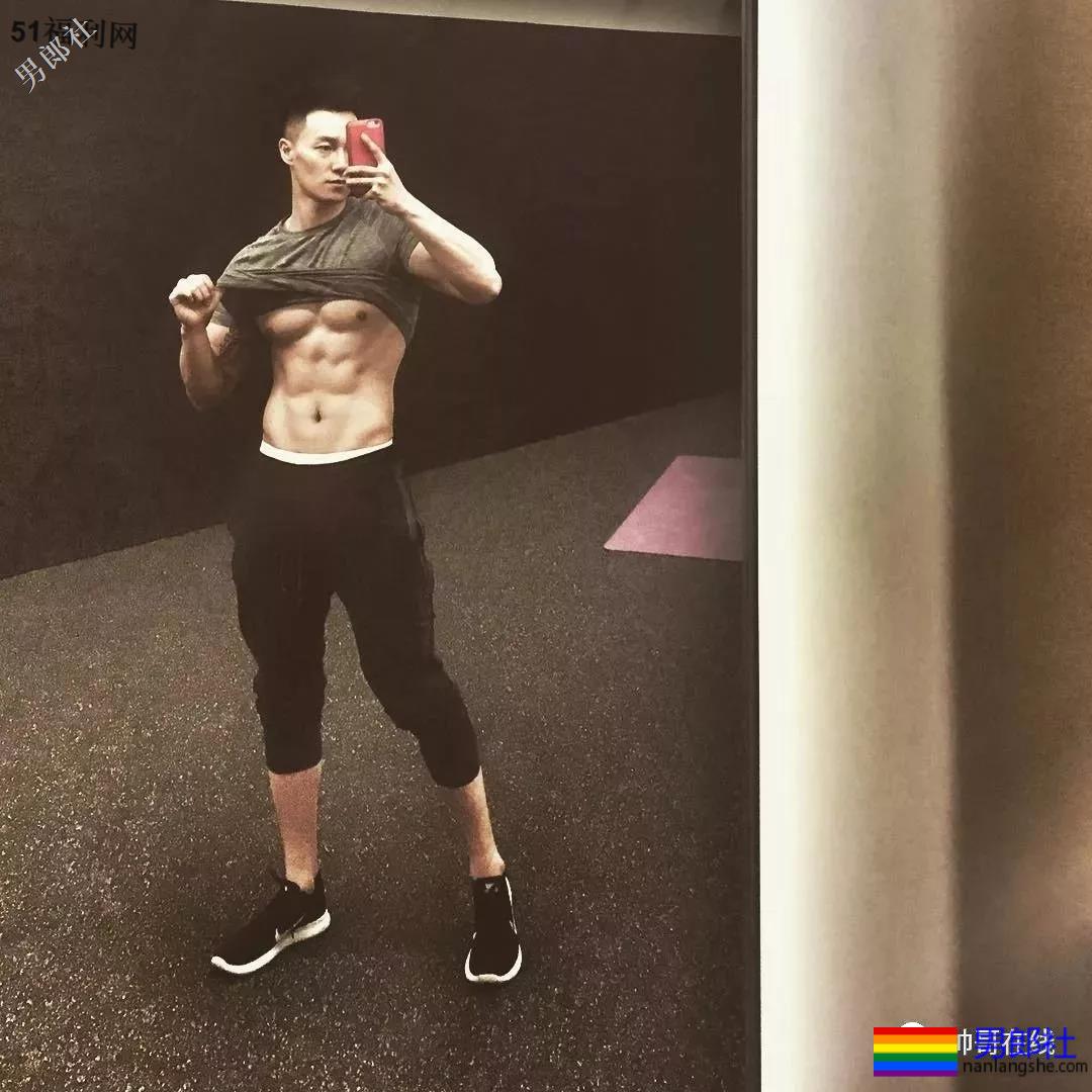 185东北肌肉男大闹影视圈,长腿腹肌腱子肉,这样的爷们谁遭得住!? - 51虹马 185东北肌肉男大闹影视圈,长腿腹肌腱子肉,这样的爷们谁遭得住!? - 51虹马