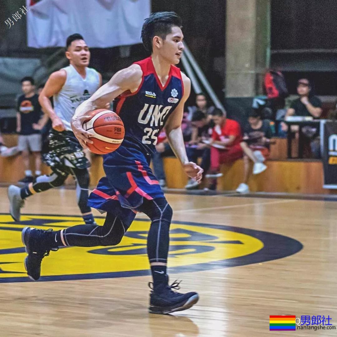 紧身衣男模毫无亮点，还是变身装修工才可以啊！ - 51虹马