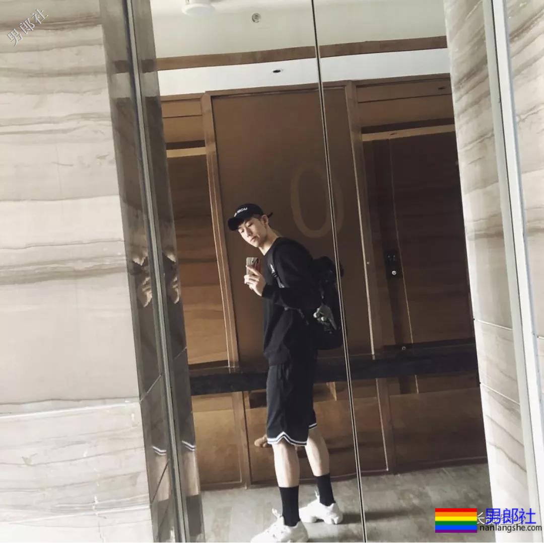 大鼻子，大长腿，大手臂，大. - 51虹马